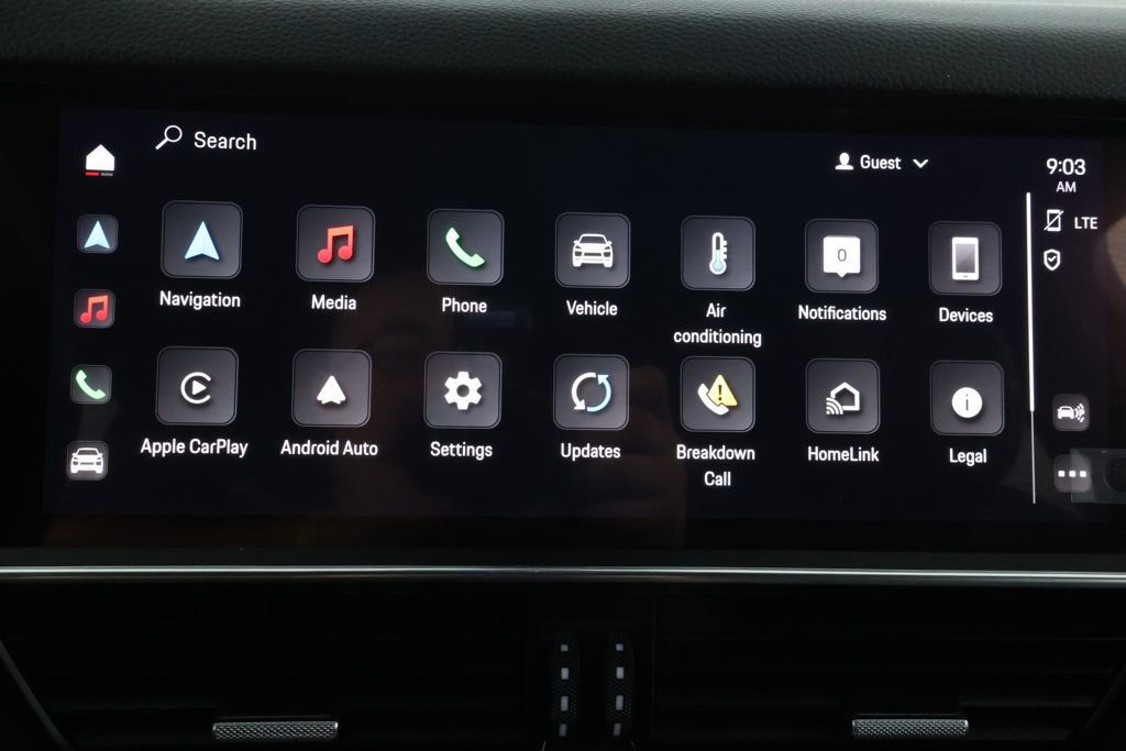 Used 2022 Porsche Cayenne image 16