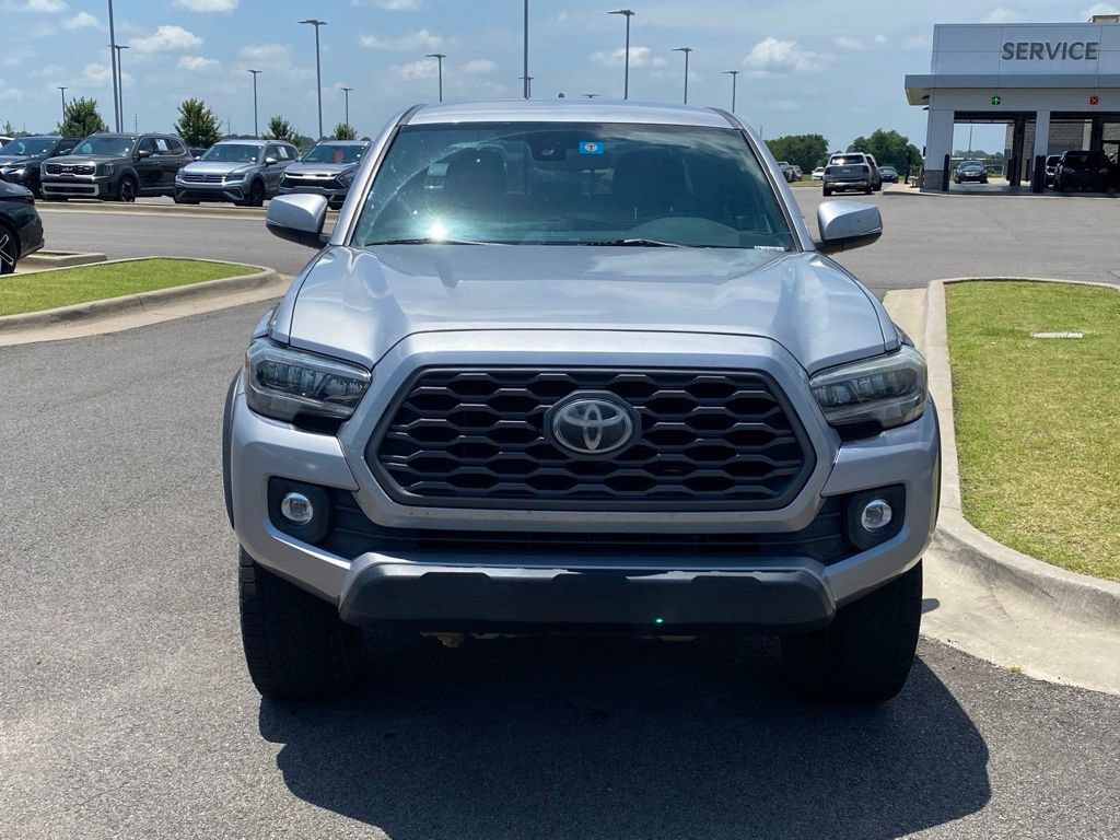 Used 2020 Toyota Tacoma TRD Off-Road w/ Technology Package RWD image 2