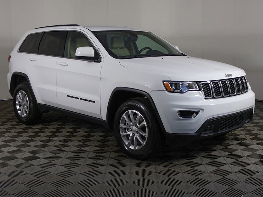 Used 2022 Jeep Grand Cherokee Laredo E image 47