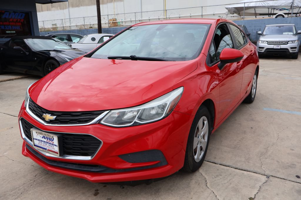 Used 2017 Chevrolet Cruze LS FWD image 3