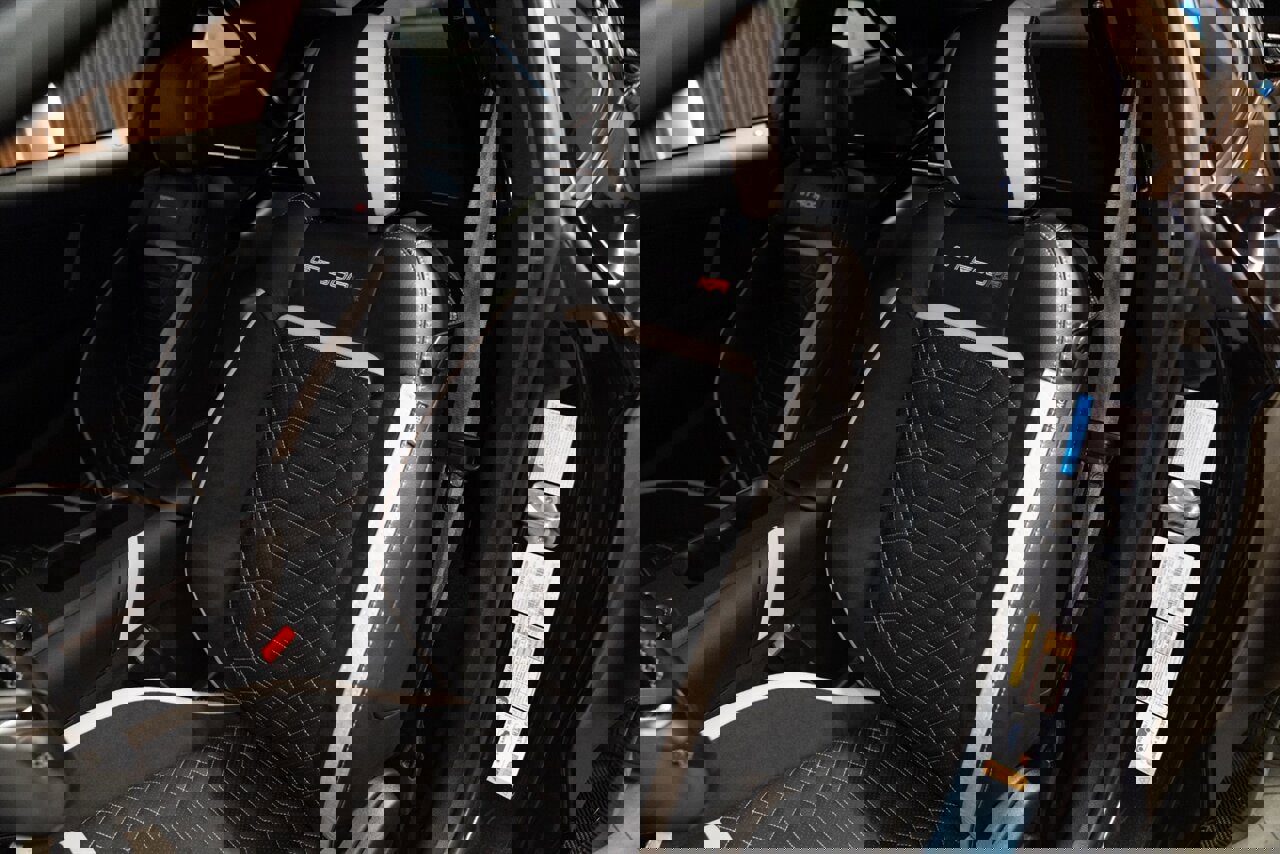 Used 2022 Ford Mustang Shelby GT500 w/ Technology Package image 6