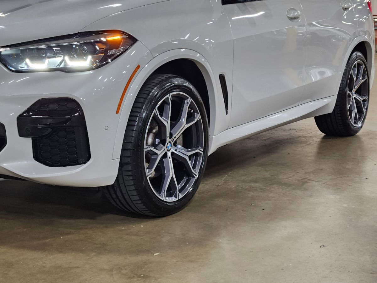 Used 2023 BMW X5 sDrive40i w/ M Sport Package image 17