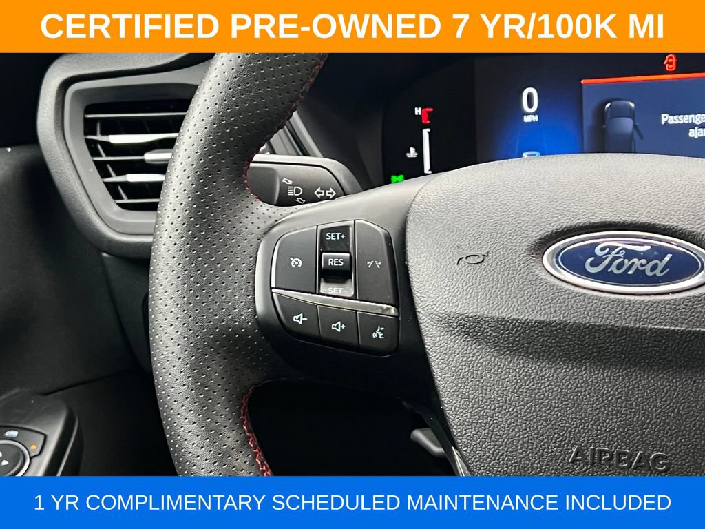 Used 2025 Ford Escape ST-Line Select AWD/4WD image 19