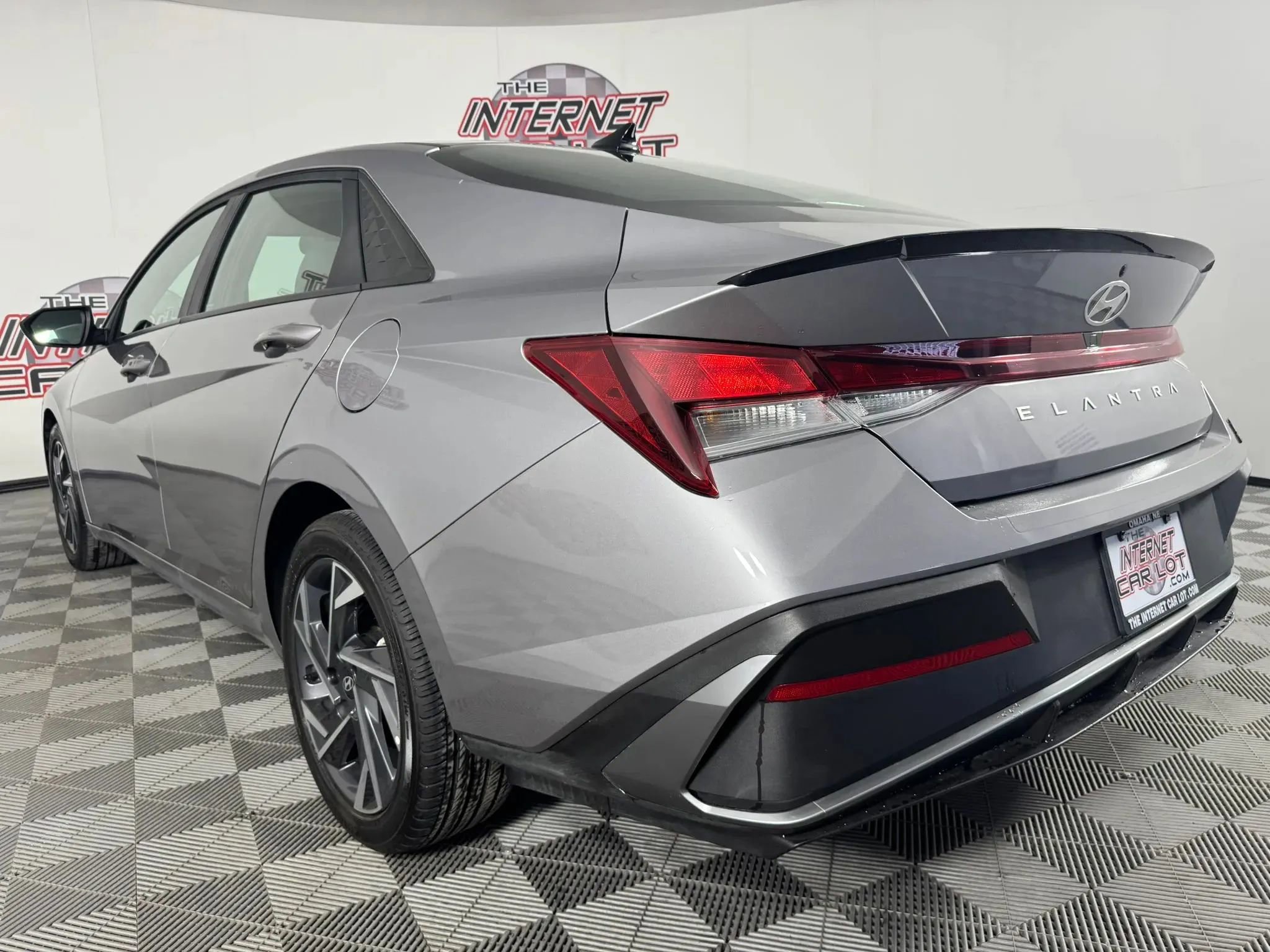 Used 2025 Hyundai Elantra Sport FWD image 26