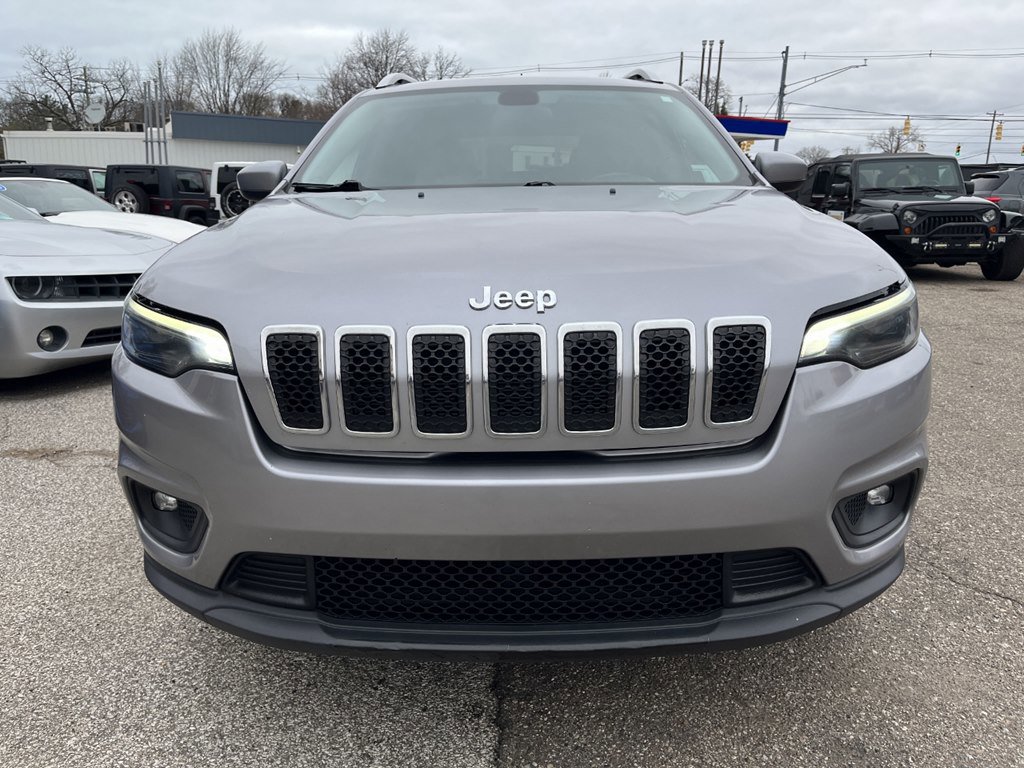 Used 2019 Jeep Cherokee Latitude w/ Popular Appearance Group image 4