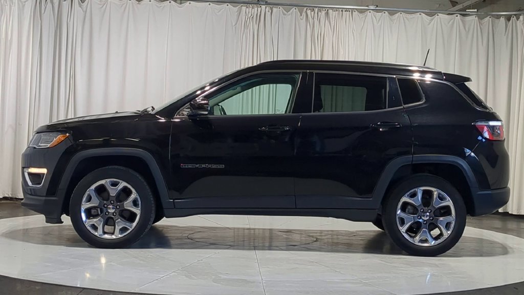 Used 2019 Jeep Compass Limited AWD/4WD image 6