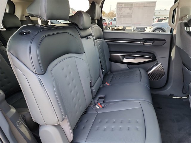 New 2026 Kia EV9 Wind image 18