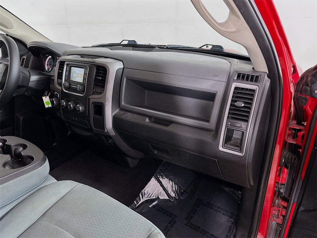 Used 2017 RAM 1500 Express image 32
