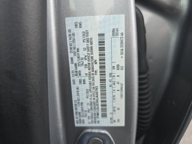 Certified 2022 Ford Escape Titanium AWD/4WD image 25