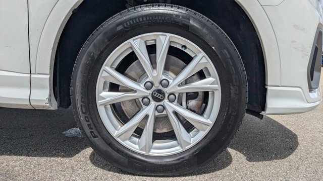 Used 2024 Audi Q3 2.0T Premium Plus w/ Premium Plus Package image 13