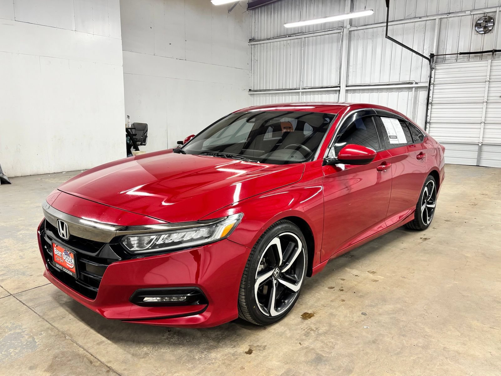 Used 2019 Honda Accord Sport image 3