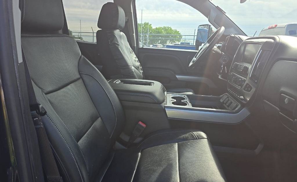 Used 2017 Chevrolet Silverado 2500 LTZ w/ Vortec Plus Package AWD/4WD image 16