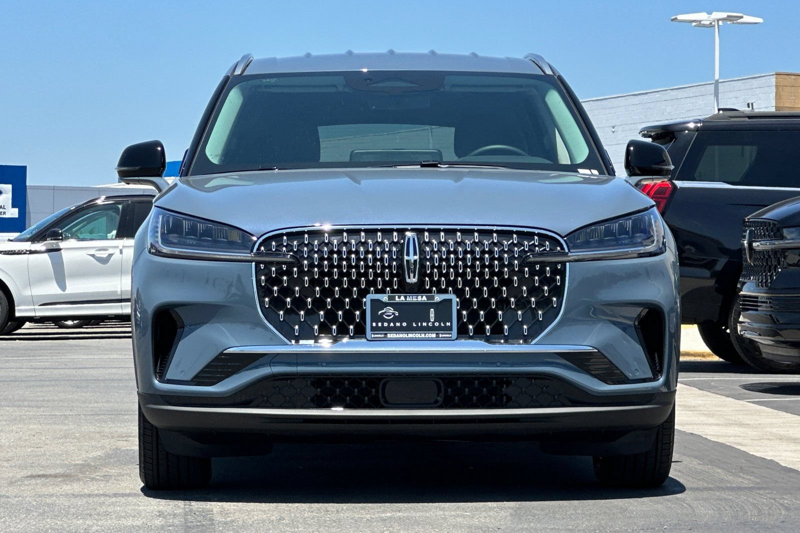 Used 2026 Lincoln Aviator 2WD image 8