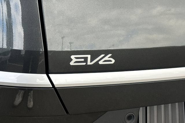 Certified 2024 Kia EV6 Light RWD image 37