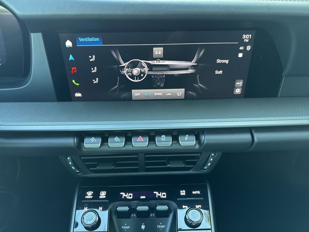 Used 2025 Porsche 911 Carrera image 23