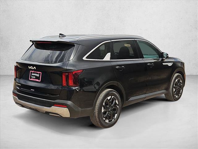 Used 2025 Kia Sorento S FWD image 5