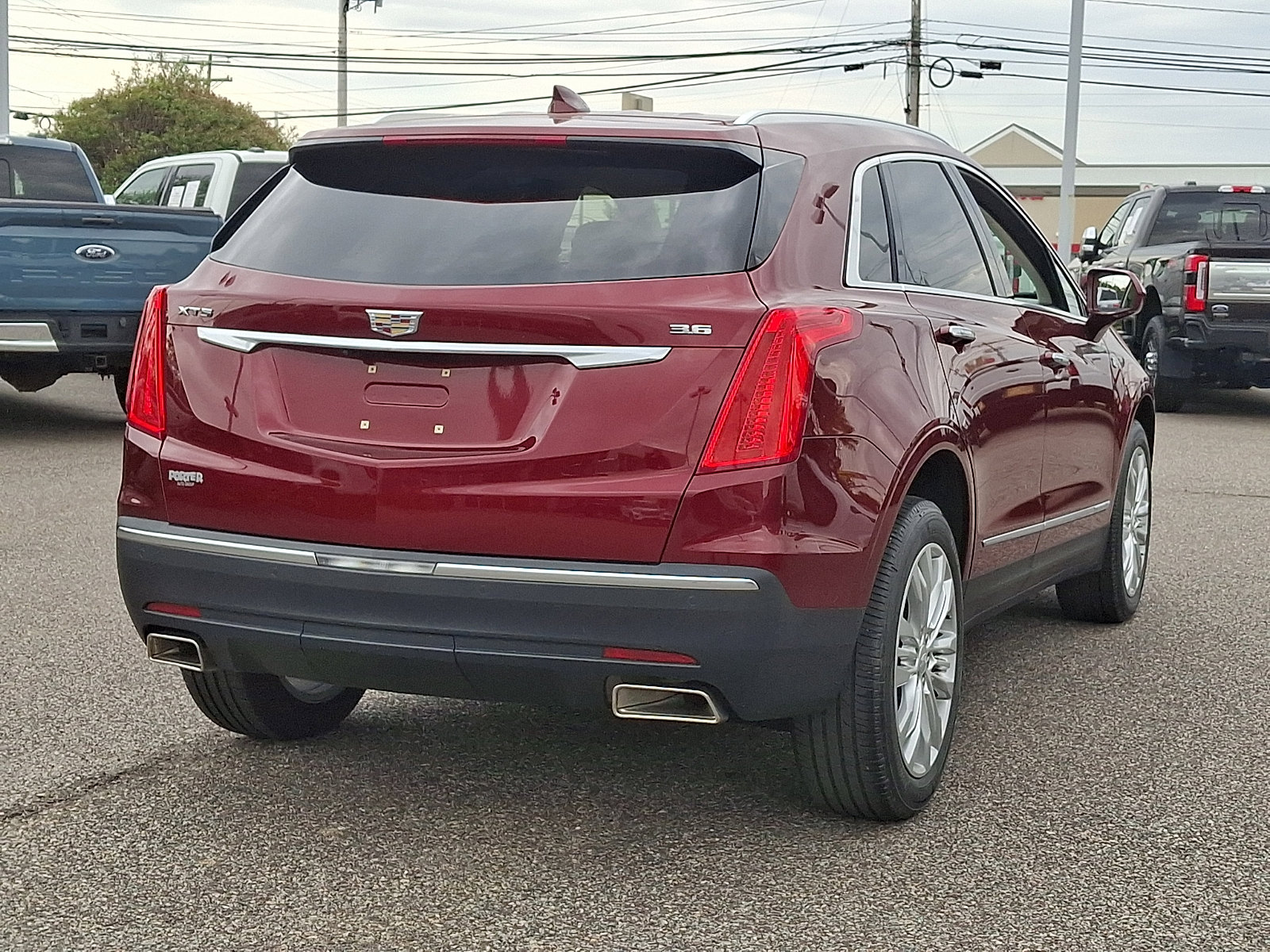 Used 2017 Cadillac XT5 Premium Luxury FWD image 10