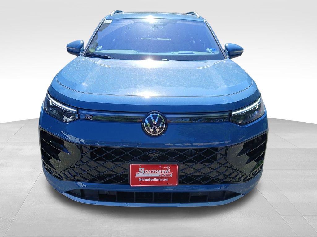 New 2026 Volkswagen Tiguan SEL R-Line AWD/4WD image 8