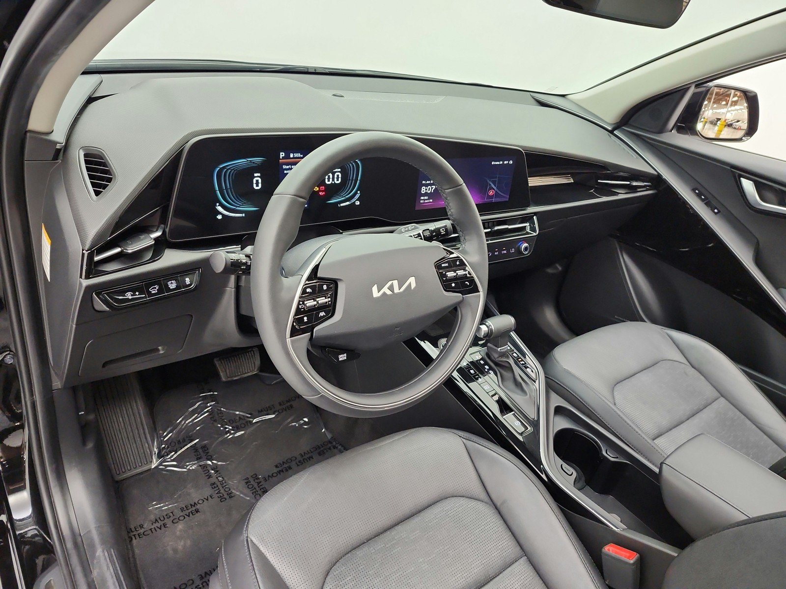 Used 2023 Kia Niro FWD image 9