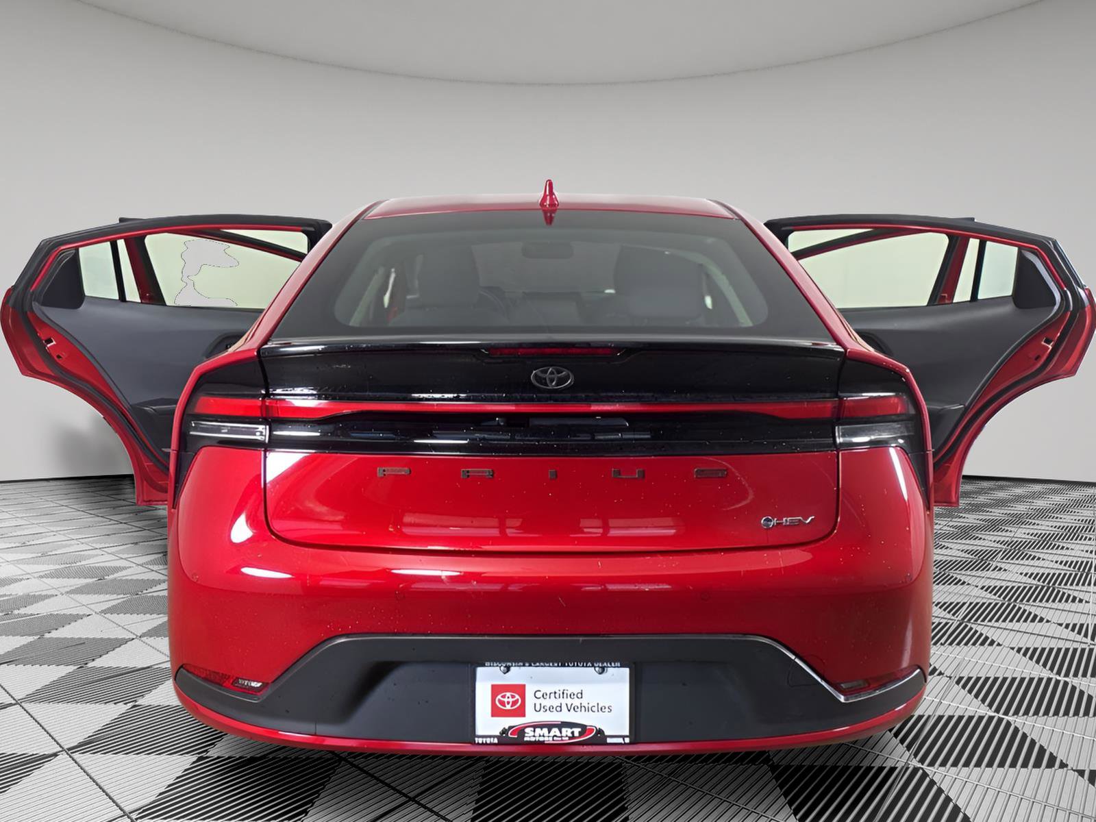 Used 2023 Toyota Prius LE image 13