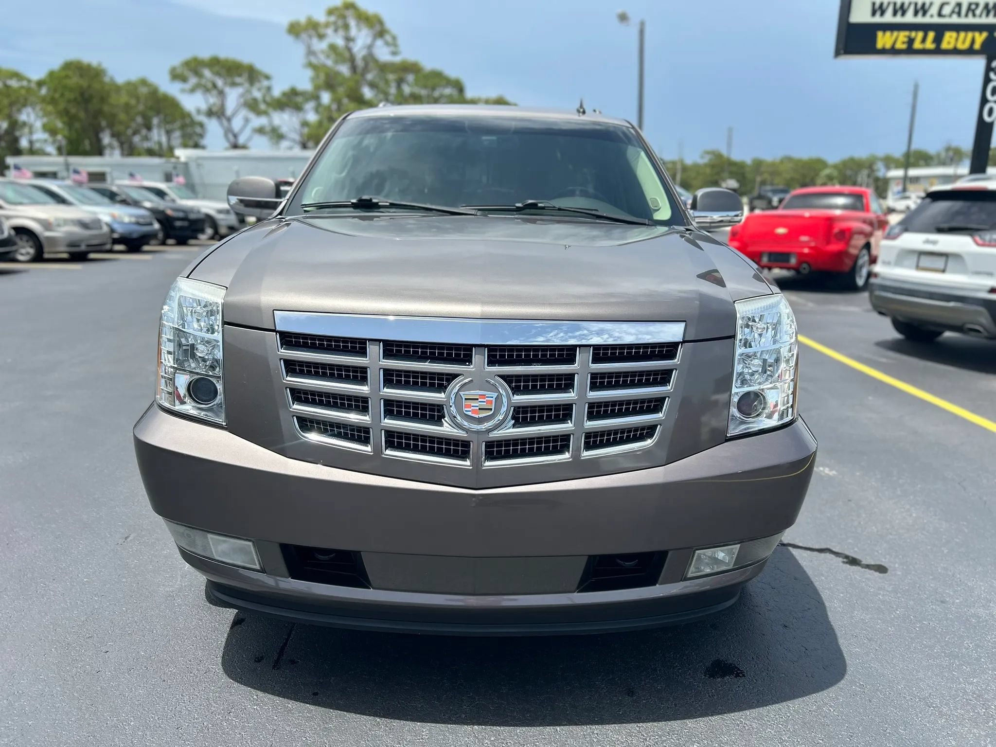 Used 2013 Cadillac Escalade ESV Luxury RWD image 16