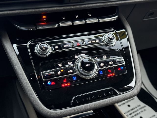 Used 2022 Lincoln Corsair Reserve w/ Equipment Group 201A image 18