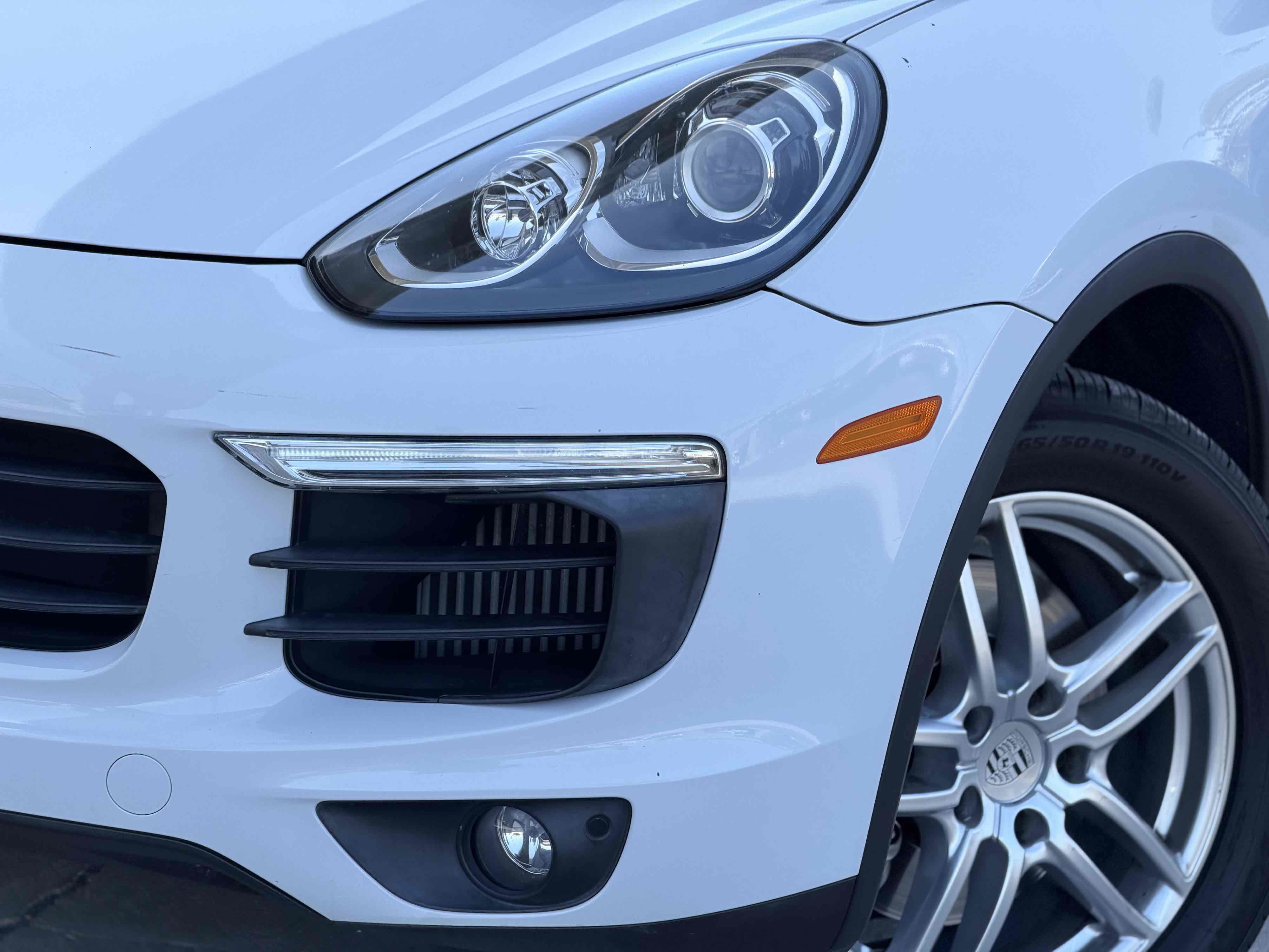 Used 2015 Porsche Cayenne S AWD/4WD image 4