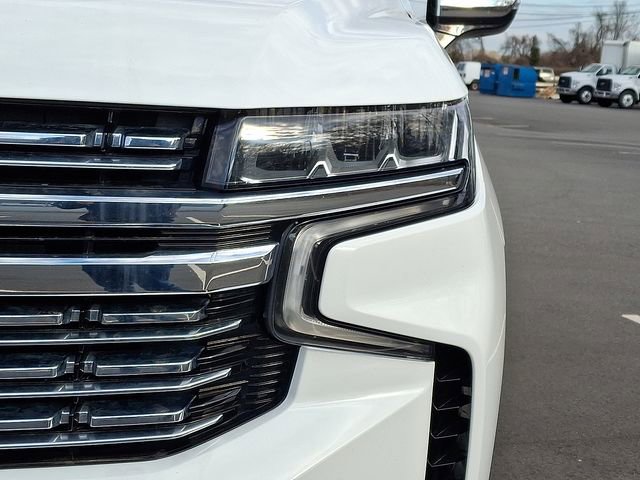 Used 2024 Chevrolet Suburban Premier image 9