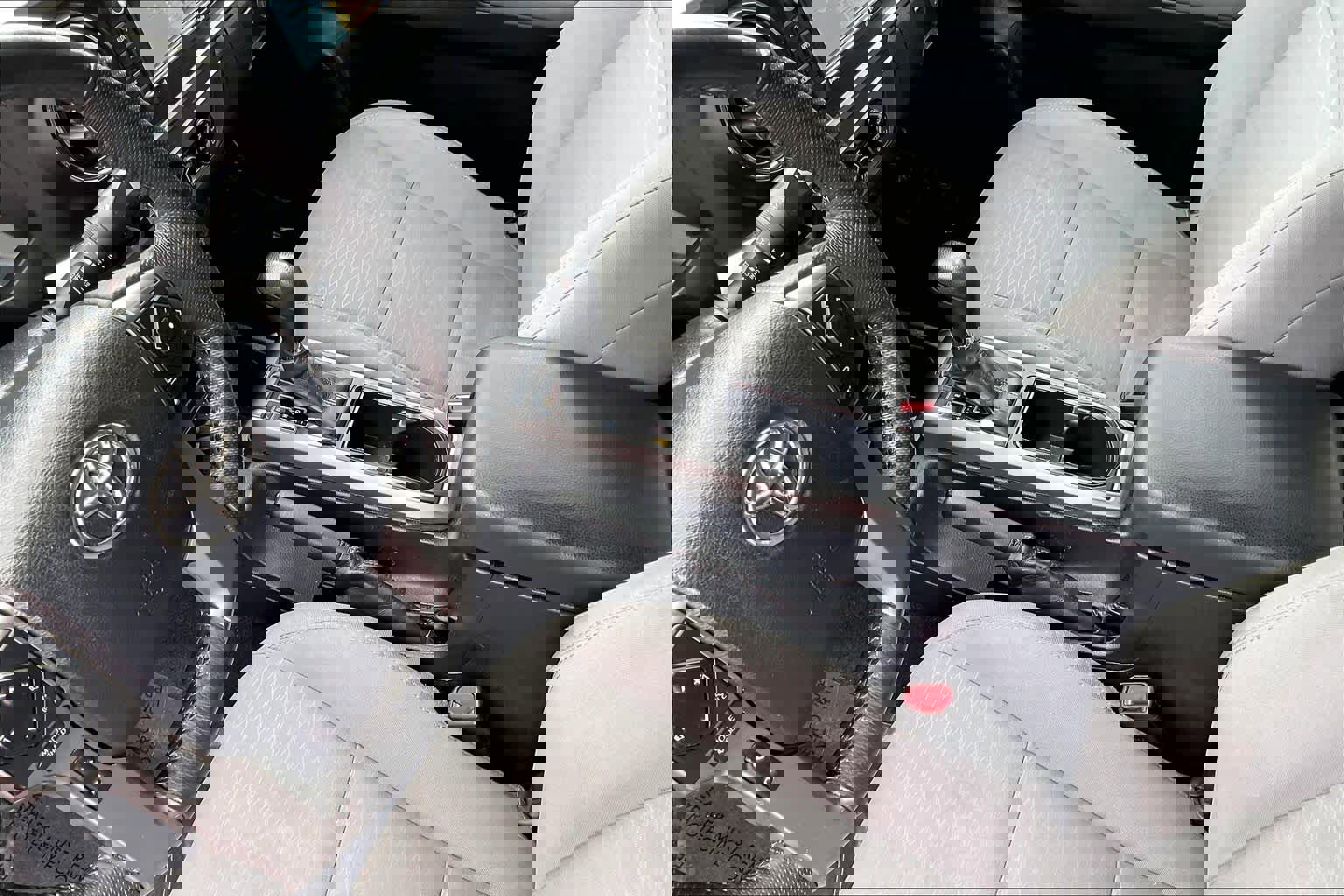 Used 2017 Toyota Tacoma SR5 w/ Tow Package image 16