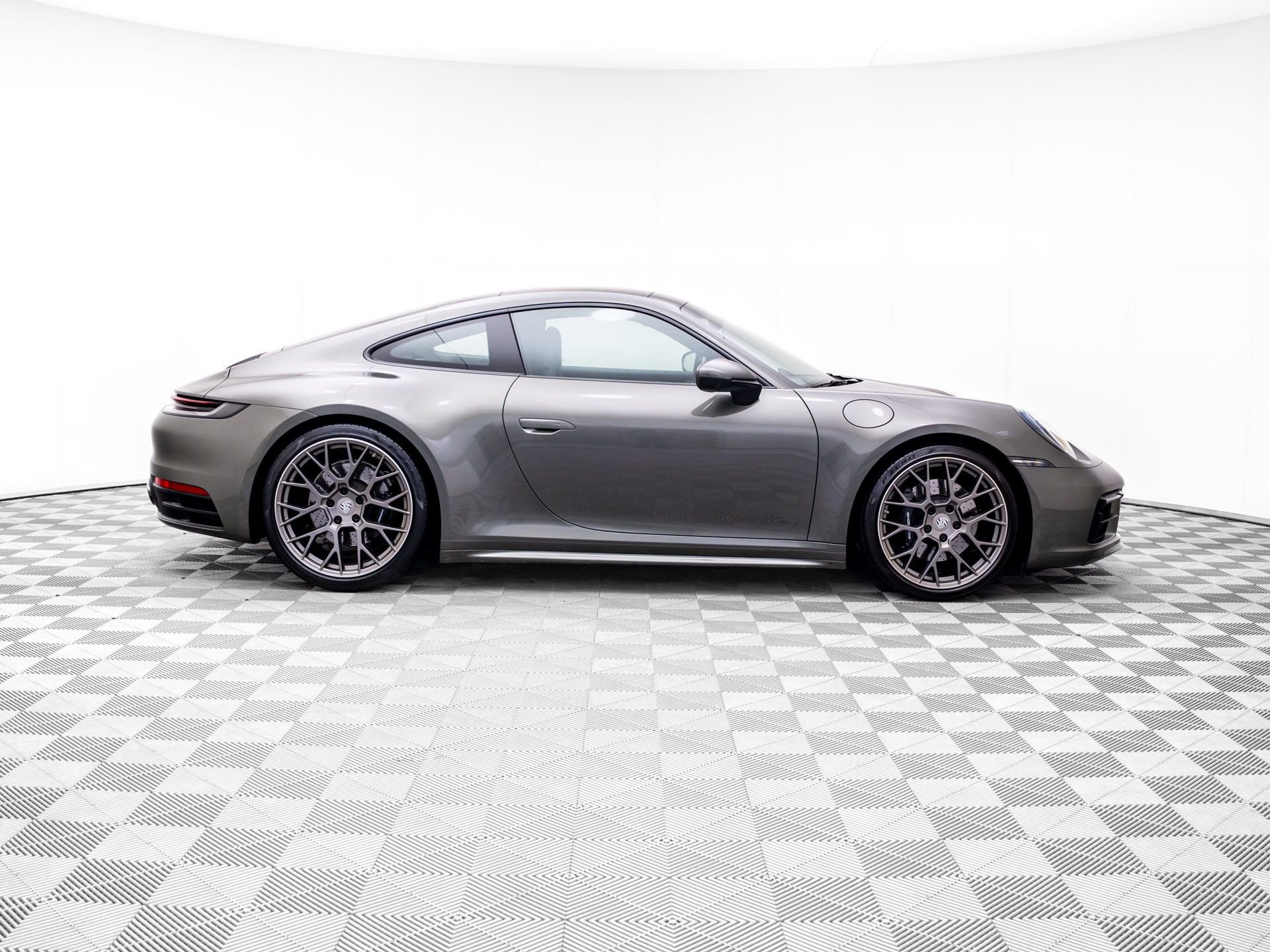 Certified 2020 Porsche 911 Carrera 4S image 7