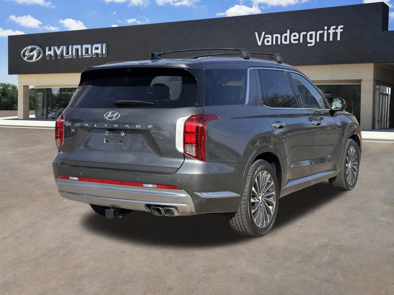 Used 2024 Hyundai Palisade Calligraphy image 14