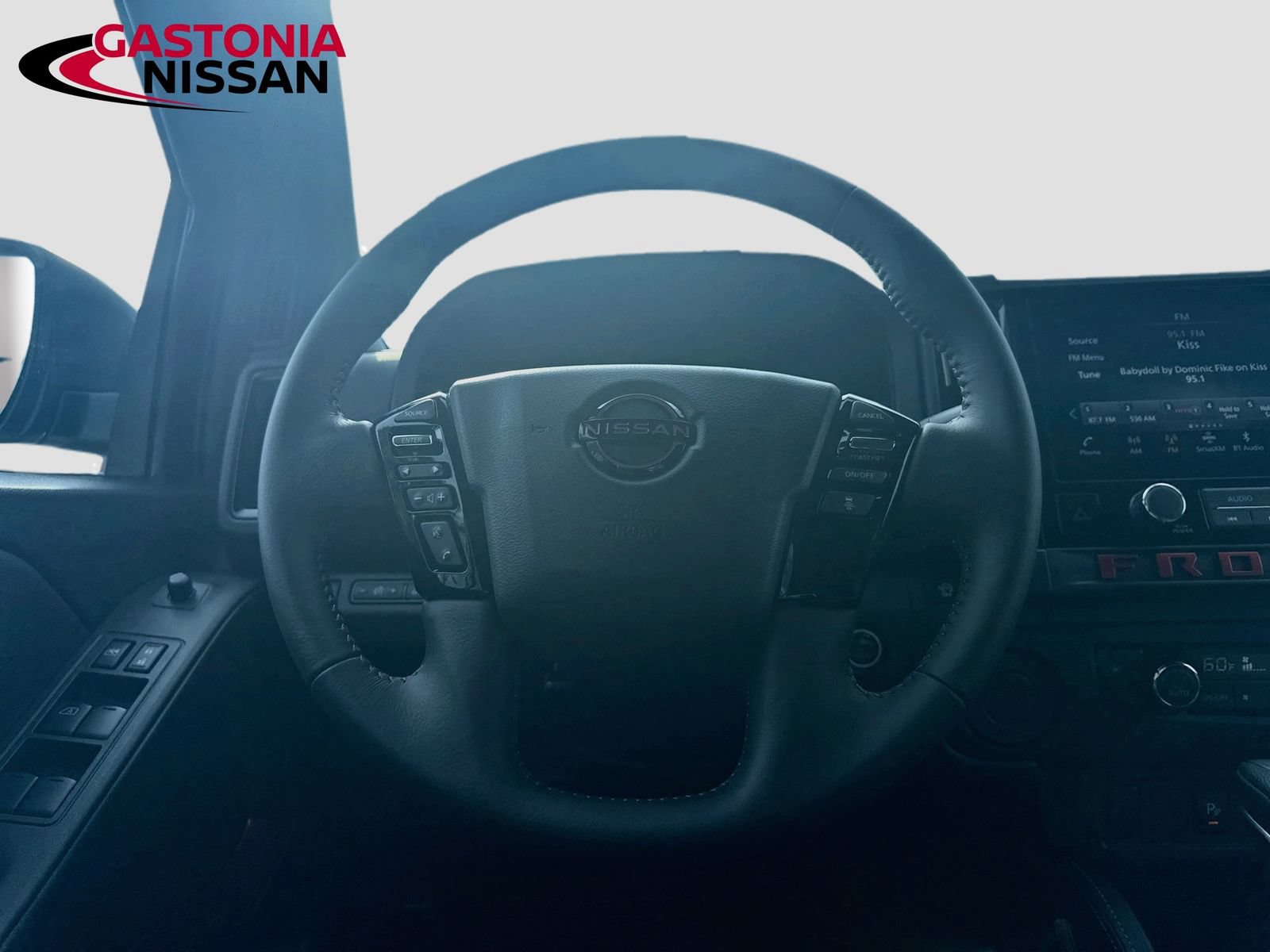 Used 2025 Nissan Frontier Pro-X RWD image 29