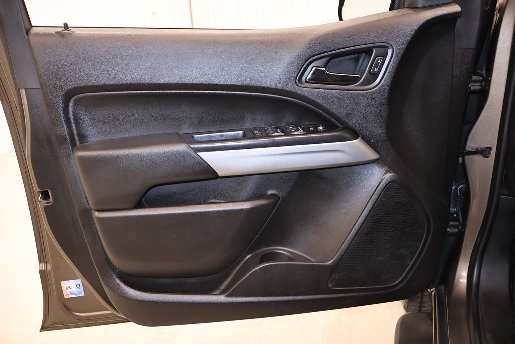 Used 2016 Chevrolet Colorado LT w/ LT Convenience Package image 10