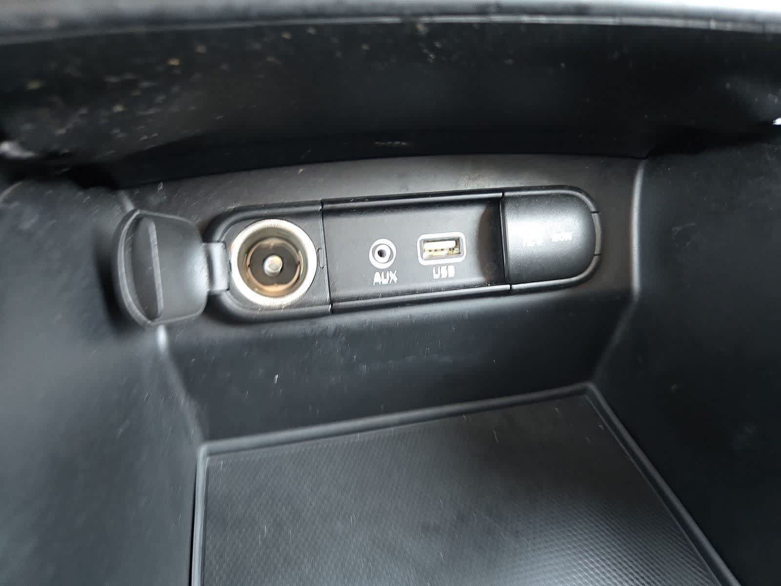 Used 2020 Kia Sorento S FWD image 27