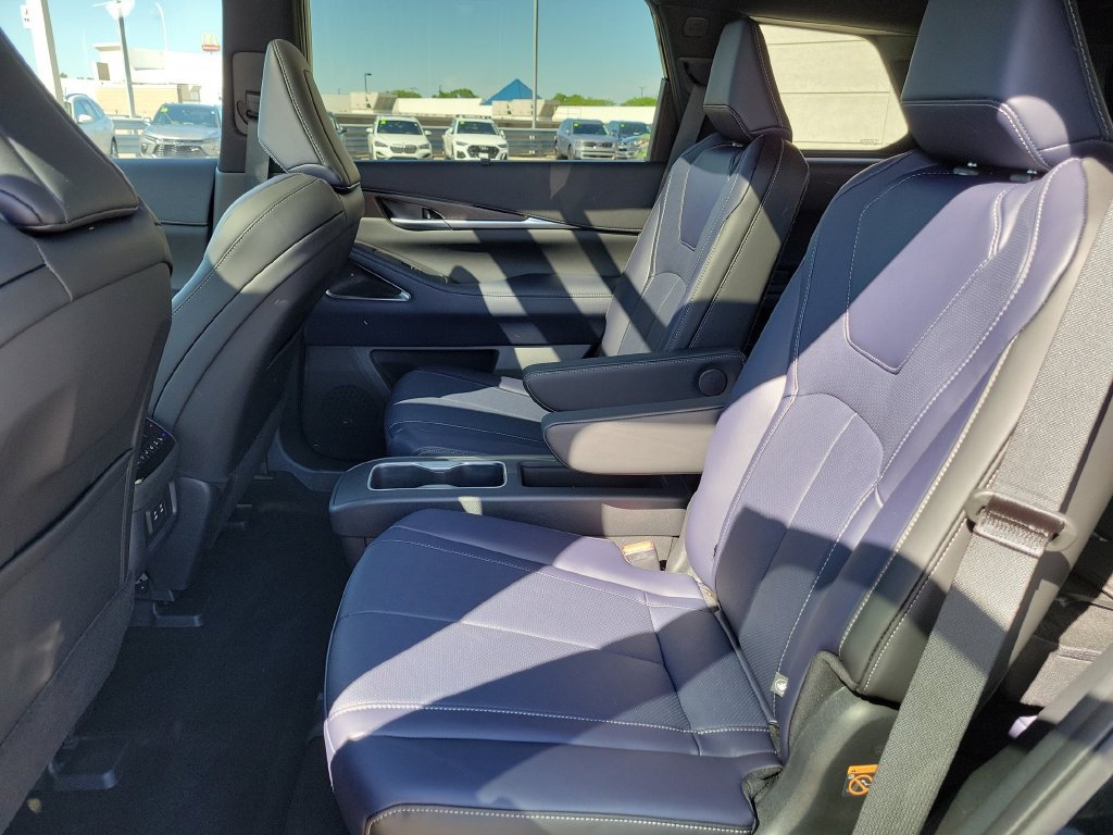 Certified 2026 INFINITI QX60 Sport w/ Dark Cargo Package AWD/4WD image 24