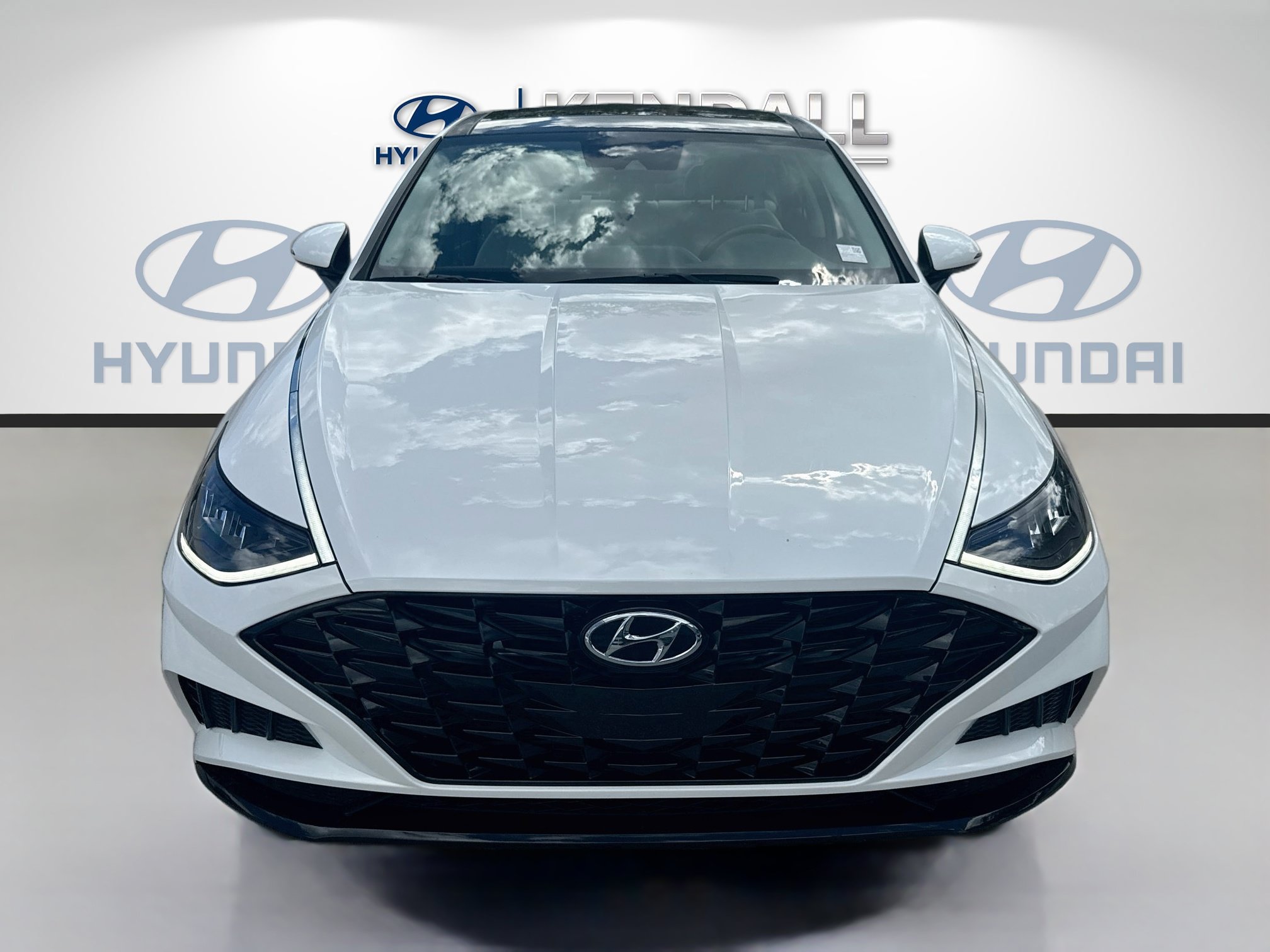 Used 2022 Hyundai Sonata SEL w/ Convenience Package FWD image 2