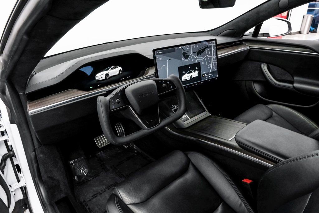 Used 2023 Tesla Model S image 3