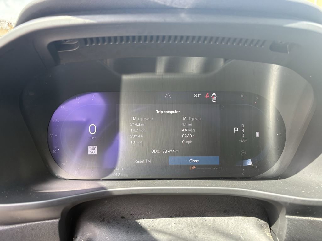 Used 2023 Volvo XC40 B5 Plus w/ Driver Assist Package image 18
