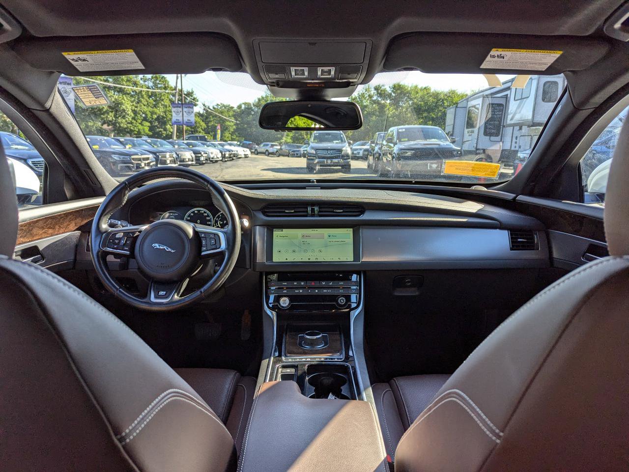 Used 2017 Jaguar XF R-Sport image 37