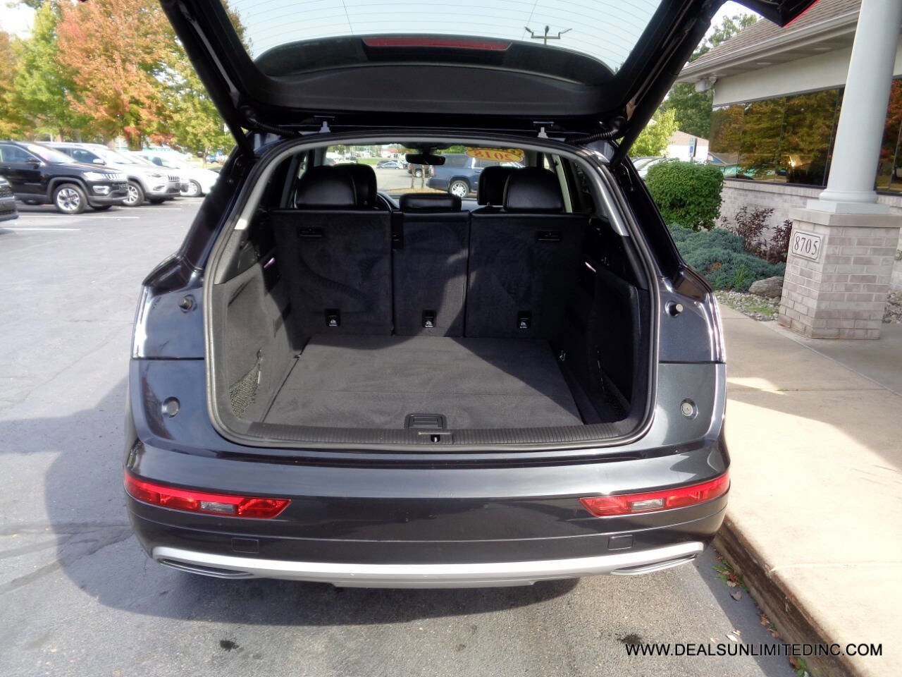Used 2018 Audi Q5 2.0T Premium AWD/4WD image 21