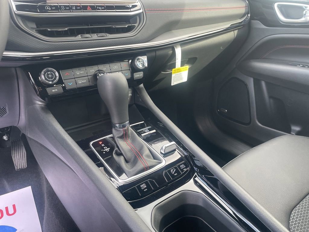 New 2026 Jeep Compass Trailhawk w/ Sun, Sound & Navigation Group image 26