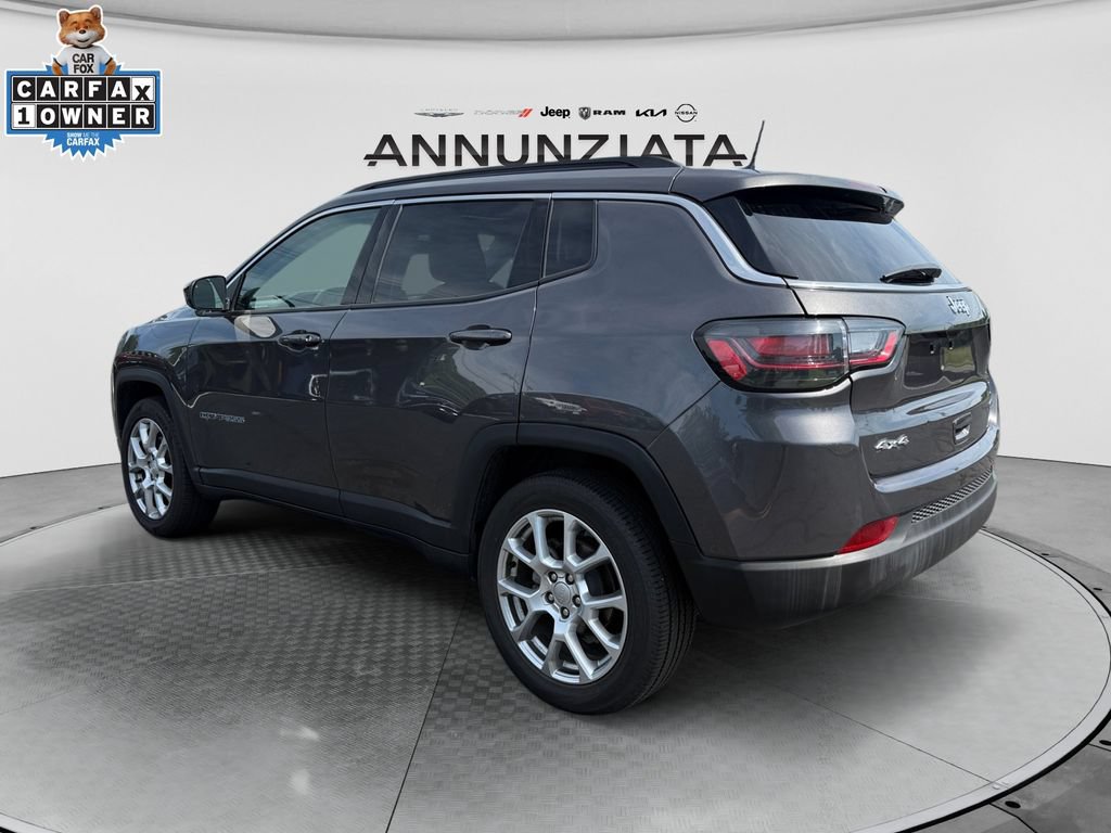 Certified 2022 Jeep Compass Latitude w/ Sun and Sound Group AWD/4WD image 3