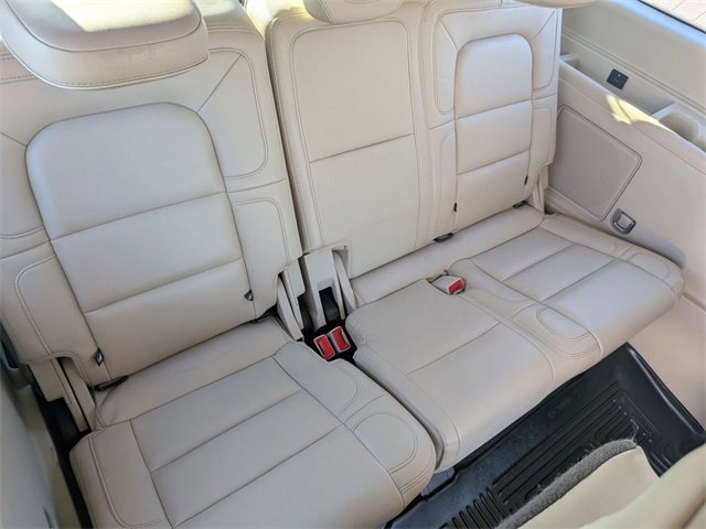 Used 2020 Lincoln Navigator Reserve w/ Luxury Package image 32