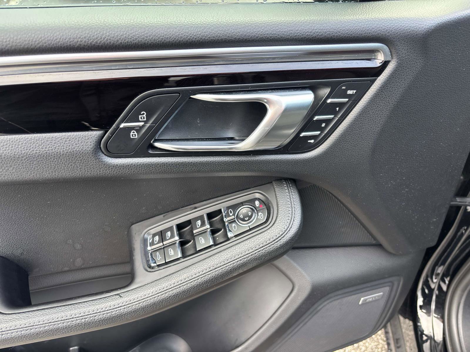 Used 2021 Porsche Macan w/ Driver Memory Package AWD/4WD image 17