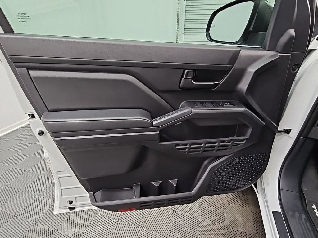 Used 2024 Toyota Tacoma SR image 29