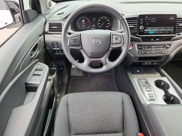 Used 2025 Honda Ridgeline Sport+ image 12