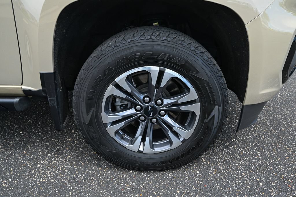 Used 2021 Chevrolet Colorado Z71 AWD/4WD image 15