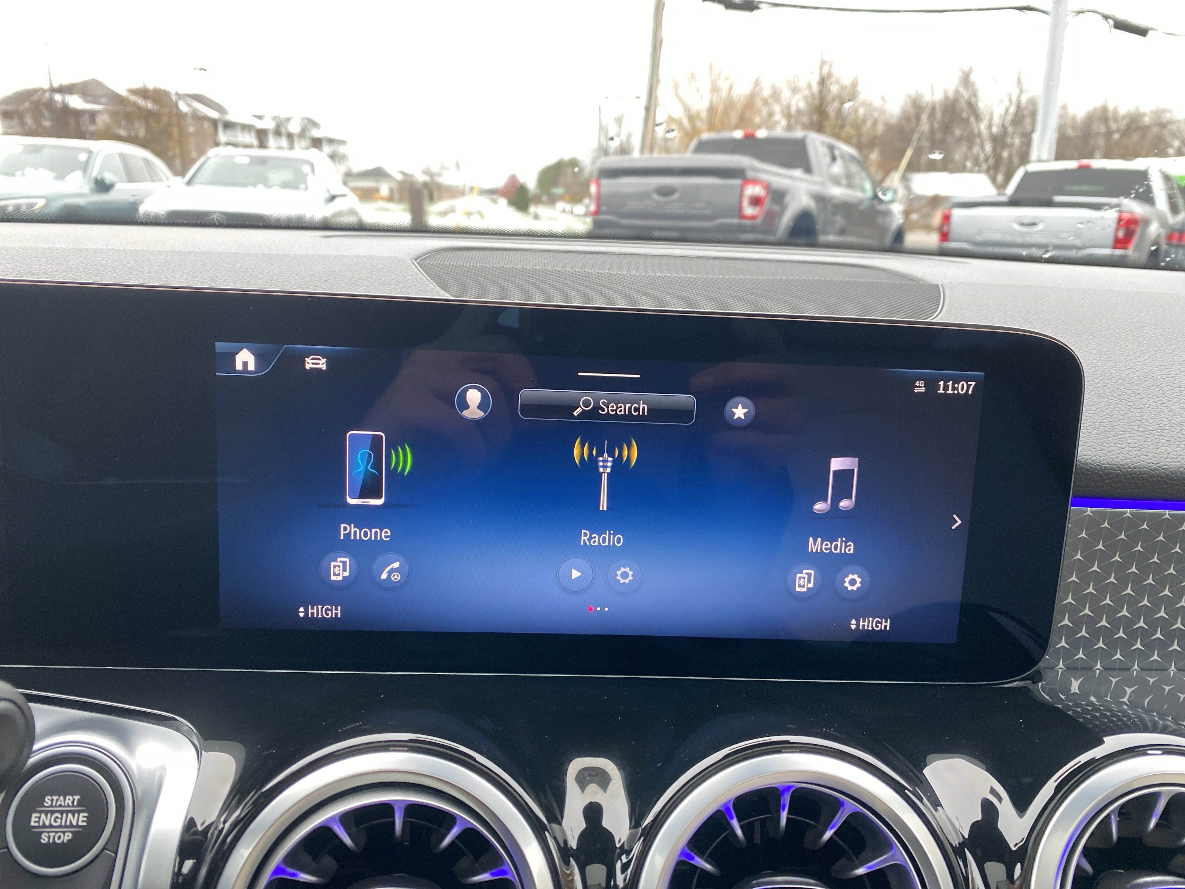 Used 2025 Mercedes-Benz GLB 250 4MATIC image 20