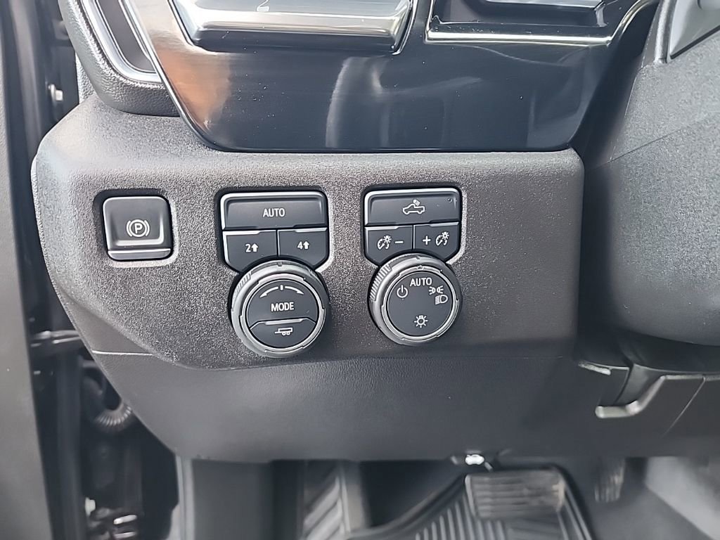 Used 2025 Chevrolet Silverado 1500 LT image 23
