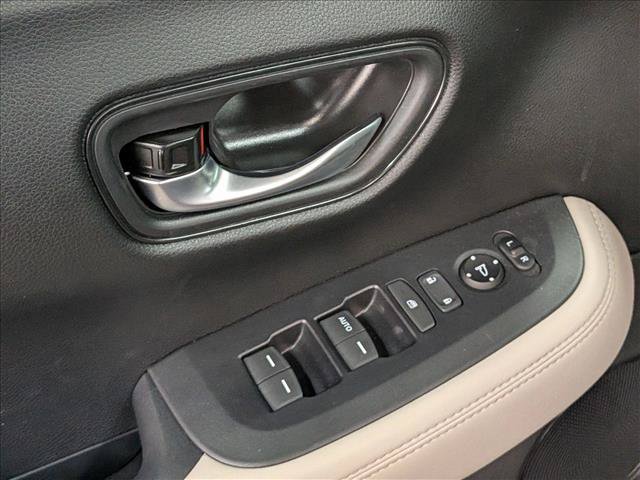 Certified 2026 Honda HR-V LX image 11